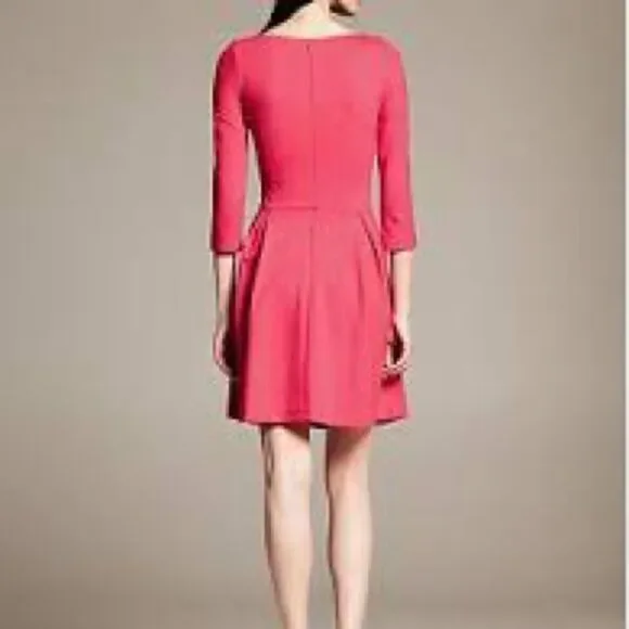 Banana Republic Ponte fit and flare dress Size 4 pink NWOT‎ in packaging - Picture 2 of 6